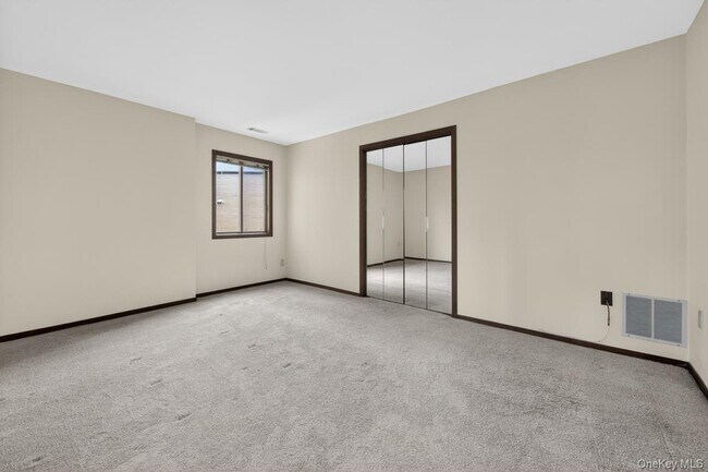 Building Photo - 350 Water St