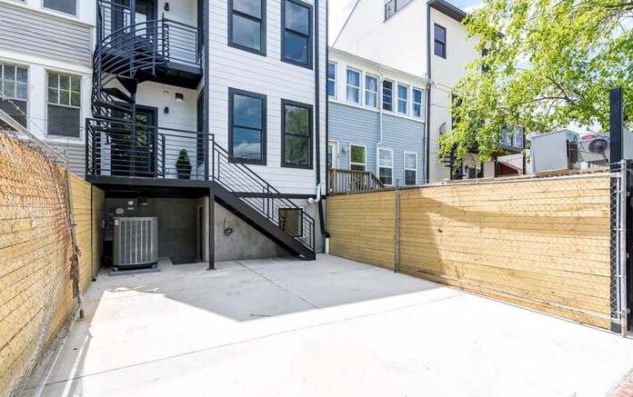 Building Photo - 729 Princeton Pl NW