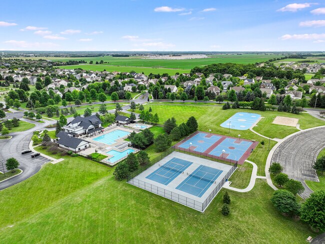 Building Photo - 12811 Conifer St