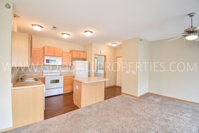 Building Photo - Welcome to this affordable 2-Bedroom, 2-Bath Condo in Johnston with Detached 1-Car Garage.