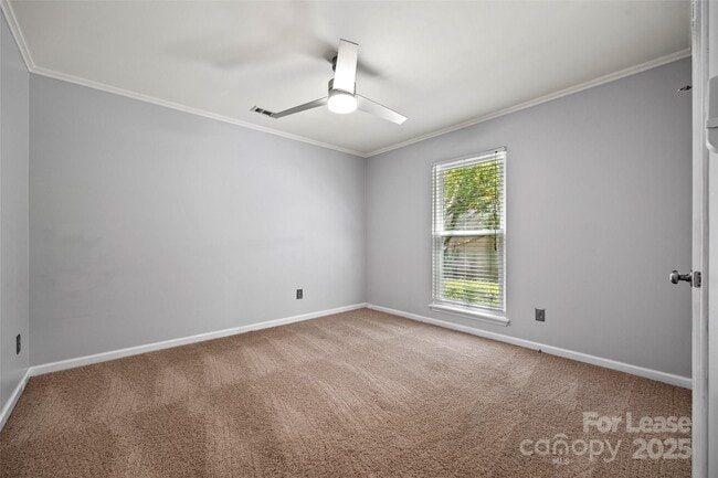 Building Photo - 6801 Stillmeadow Dr