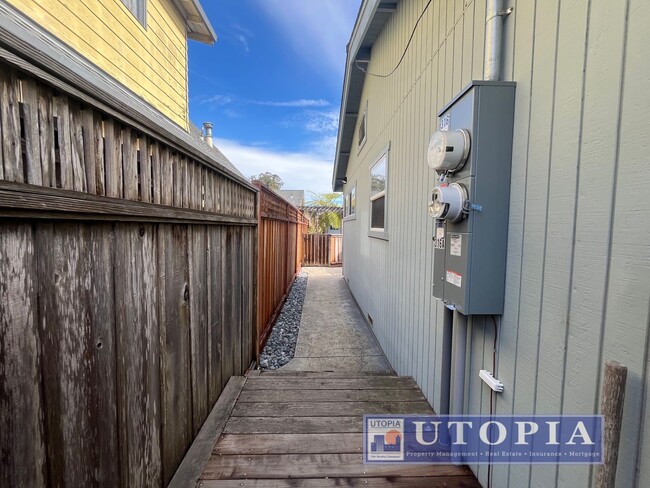 Building Photo - Brand New, Cozy Studio right near West Cliff Utilities Included!!