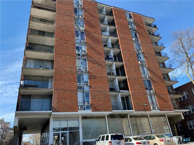 Building Photo - 87 Glenbrook Rd