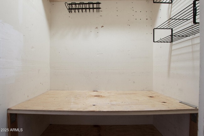 Building Photo - 2625 E Indian School Rd