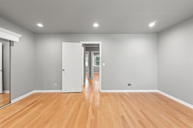 Building Photo - 260 Rodenburg Rd