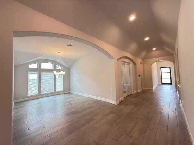 Building Photo - 7510 Spiceberry Ldg Ct