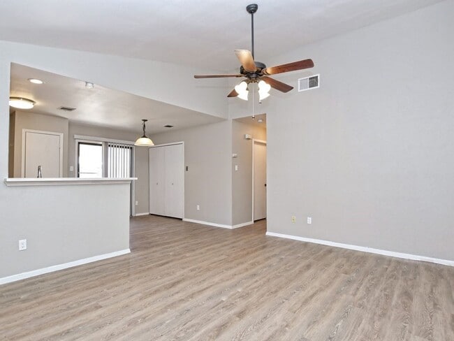 Building Photo - Berkett Drive