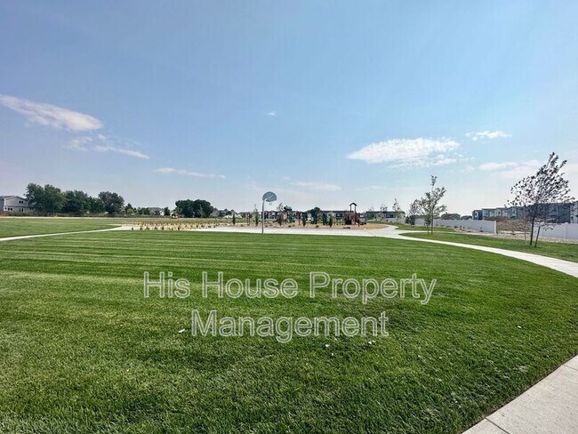 Building Photo - 3900 Pinnacles Ct