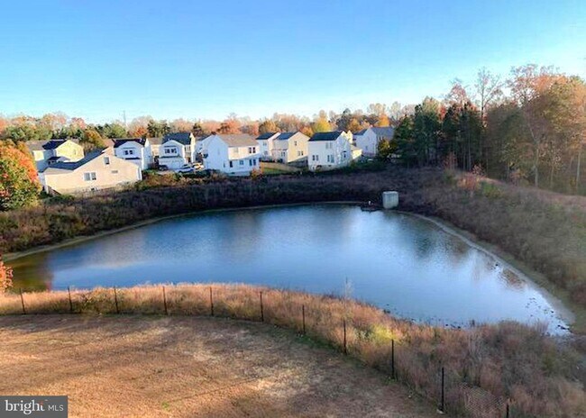 Building Photo - 45521 Westmeath Way