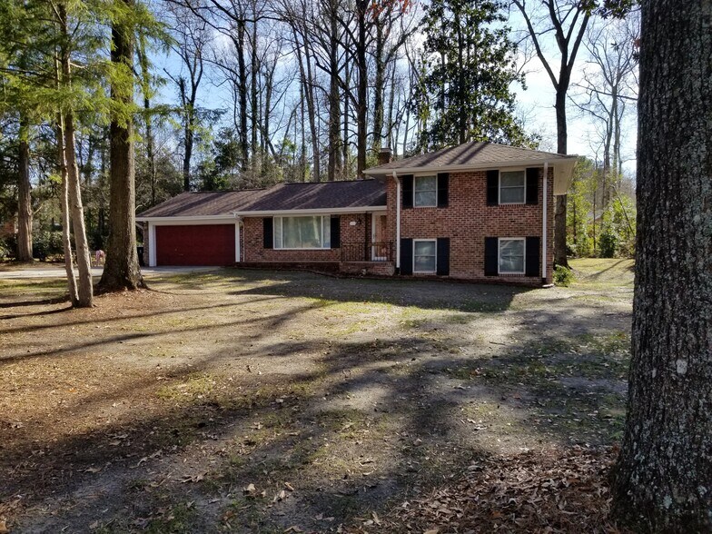 Building Photo - 312 Harvey Cir