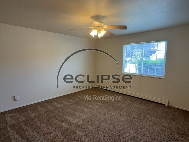 Building Photo - 497 Coronado Ct