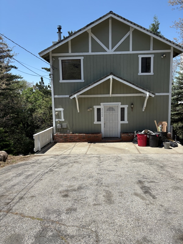 Building Photo - 24064 Grandview Dr