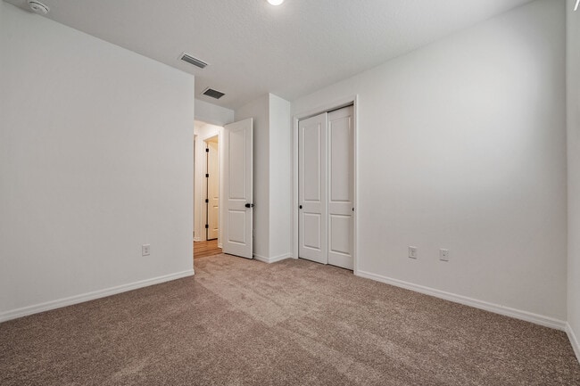 Building Photo - 11817 Moonsail Dr