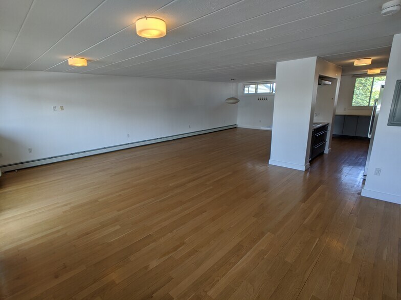 Building Photo - 345 Harvard St