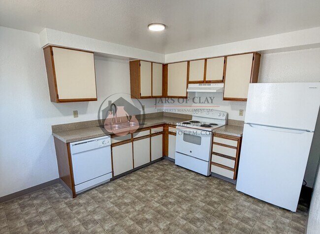 Building Photo - 3921 Partridge Ln NE