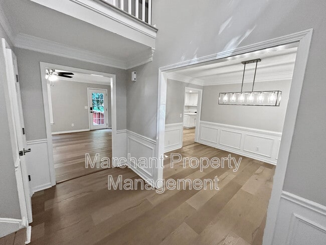 Building Photo - 7 Waxwing Ct