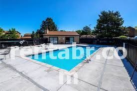 Building Photo - Spacious Snowbird Condo in Lakewood for Re...