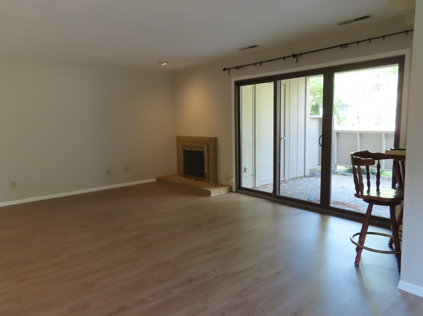 Building Photo - 2109 Melrose Dr