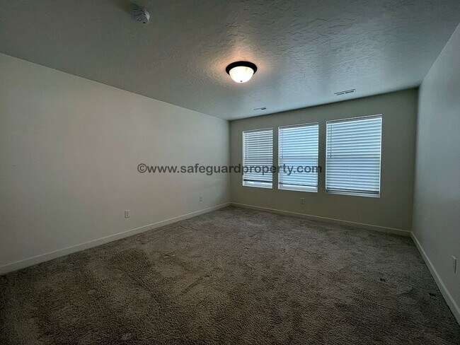 Building Photo - Fabulous Home in Eagle Mountain