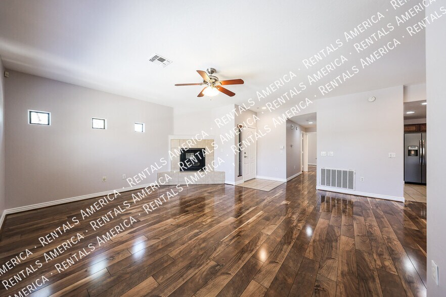 Building Photo - 21320 N 56th St