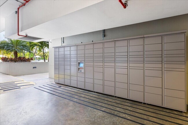 Building Photo - 1200 West Ave