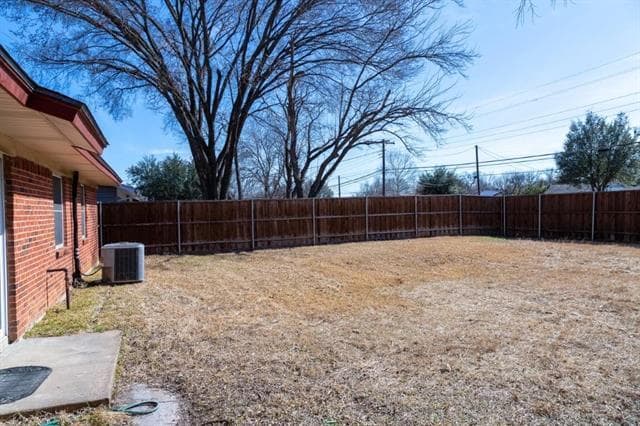 Building Photo - 2333 Seabreeze Dr