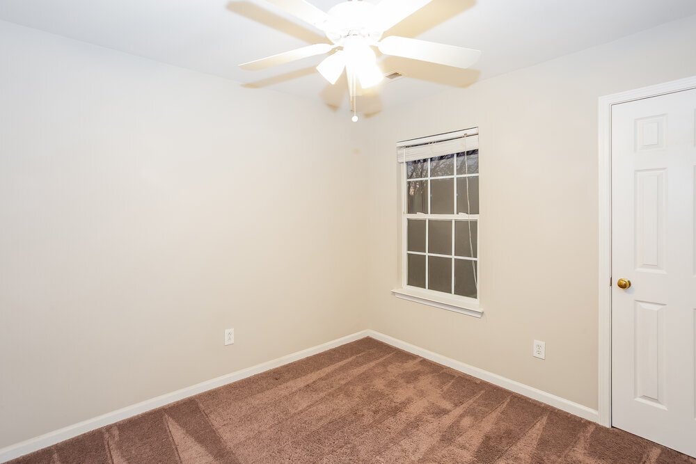 Building Photo - 1020 Duck Point Dr