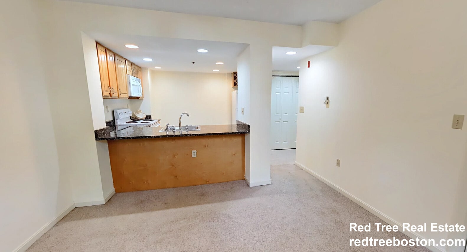 Building Photo - 24 Queensberry St