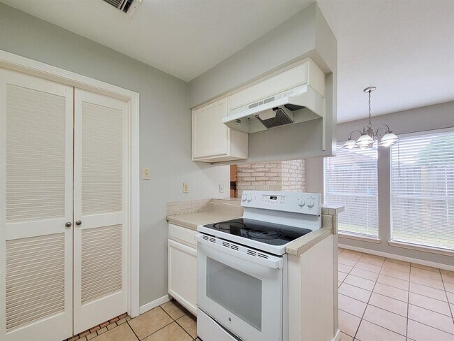 Building Photo - 22714 Paradise Gate Dr