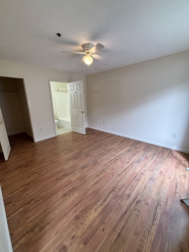 Building Photo - 1101 University Commons Dr