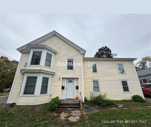 Building Photo - 203 Center St