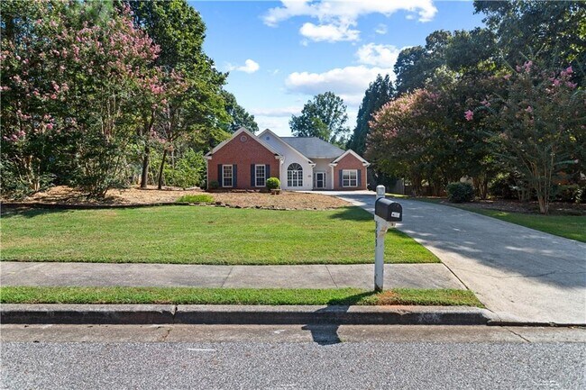 Building Photo - 965 Dogwood Park Dr