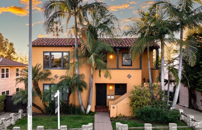 Building Photo - 1317 Hauser Blvd