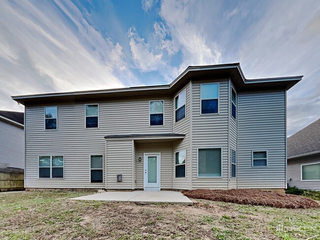 Building Photo - 302 Bronze Dr