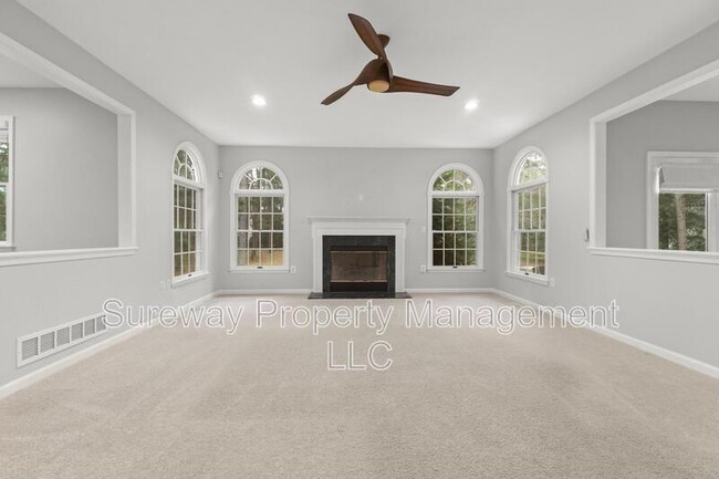 Building Photo - 1 Sweet Gum Ct