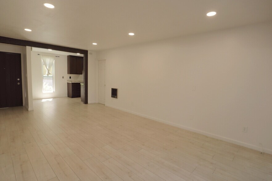 Building Photo - 1010 W MacArthur Blvd