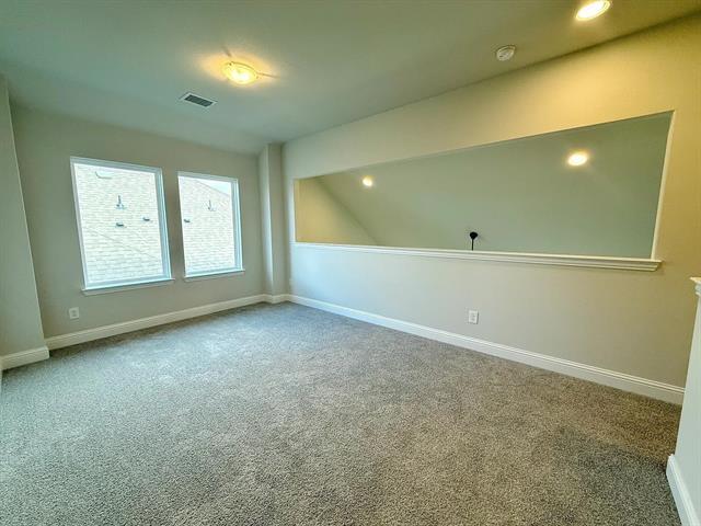 Building Photo - 2708 Shiners St