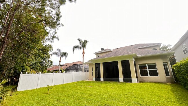 Building Photo - Available NOW! Stunning 4-Bedroom Home in ...