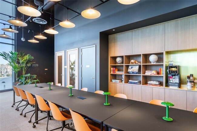 Building Photo - 500 Alton Rd