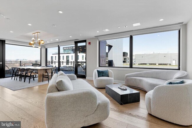 Building Photo - 37 L St SE