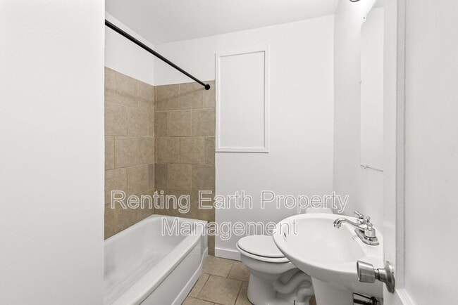 Building Photo - 620 Annie Laura Dr