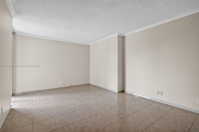 Building Photo - 20355 NE 34th Ct