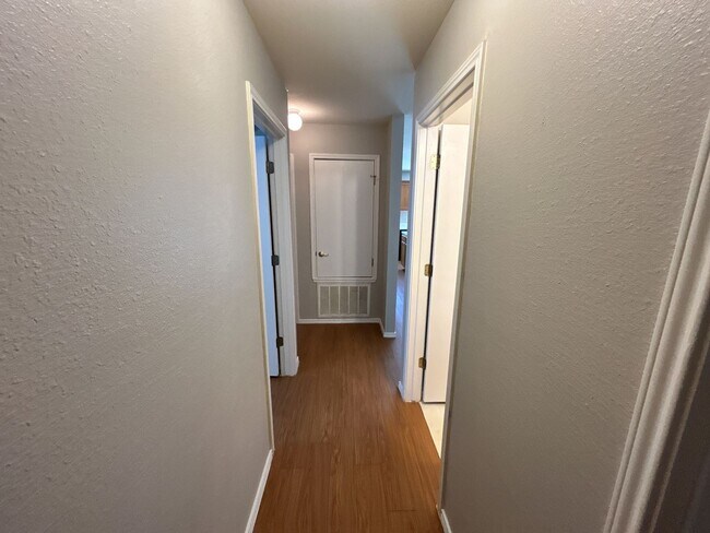 Building Photo - Cozy 3/2 house in Joseph Edward Subdivision
