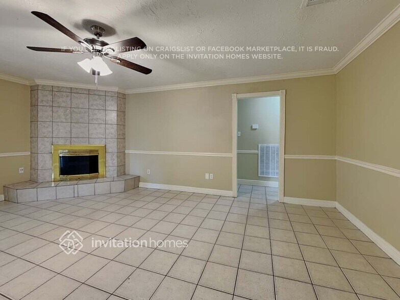 Building Photo - 9922 Appleridge Dr