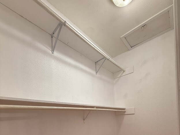 Building Photo - 12660 Ashford Point Dr