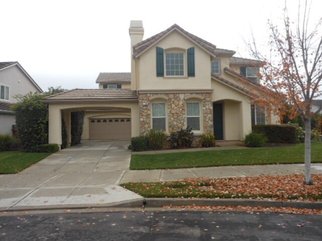 Building Photo - Rose Garden 4 Bed, 3 Bath Discounted at $3...