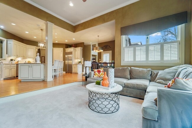 Building Photo - 6655 Traquair Pl