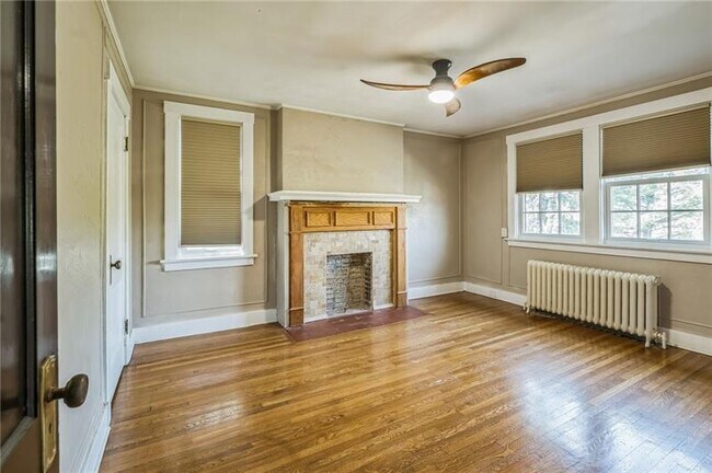 Building Photo - 3482 Beechwood Blvd