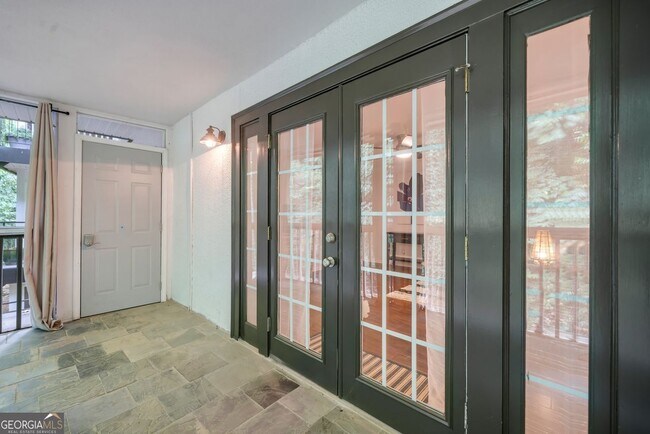 Building Photo - 1445 Monroe Dr NE