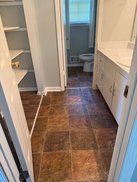 Building Photo - 4422 Blackbirch Ln